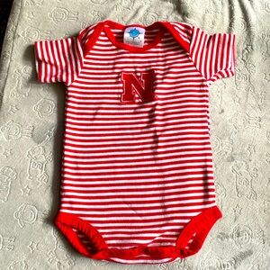 University of Nebraska Onesie/Bodysuit: Size 0-3mos